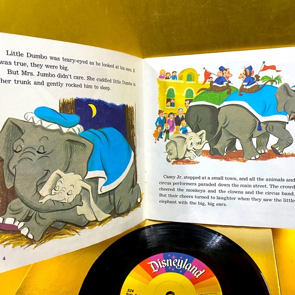 WALT DISNEY’S STORY OF DUMBO 1979 DISNEYLAND VINYL RECORD & 24p READ ALONG BOOK - Picture 9 of 16